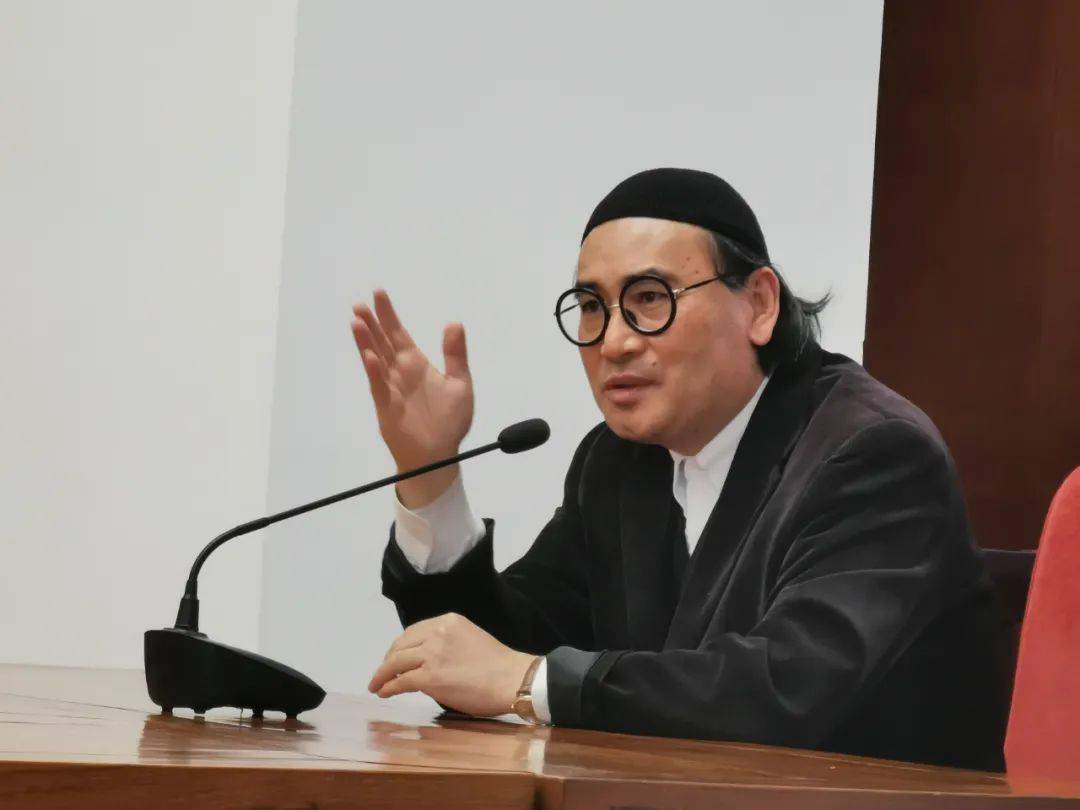 策展四期赴中国国家博物馆现场教学“太阳成集团tyc7111cc”(图3)
策展四期赴中国国家博物馆现场教学“太阳成集团tyc7111cc”(图3)