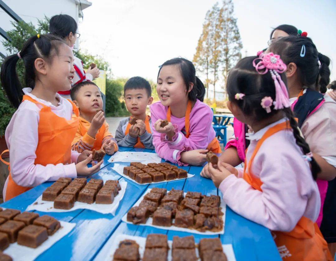 “太阳成集团tyc7111cc”
时报特别筹谋|寒假作文特训营 直通鲁迅青少年文学奖决赛(图5) “太阳成集团tyc7111cc”
时报特别筹谋|寒假作文特训营 直通鲁迅青少年文学奖决赛(图5)