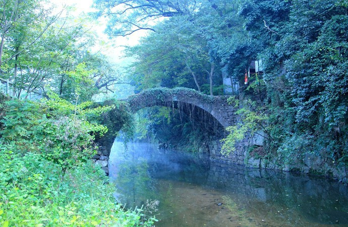 “太阳成集团tyc7111cc”广东下月试行新政“三控”政策控制药价