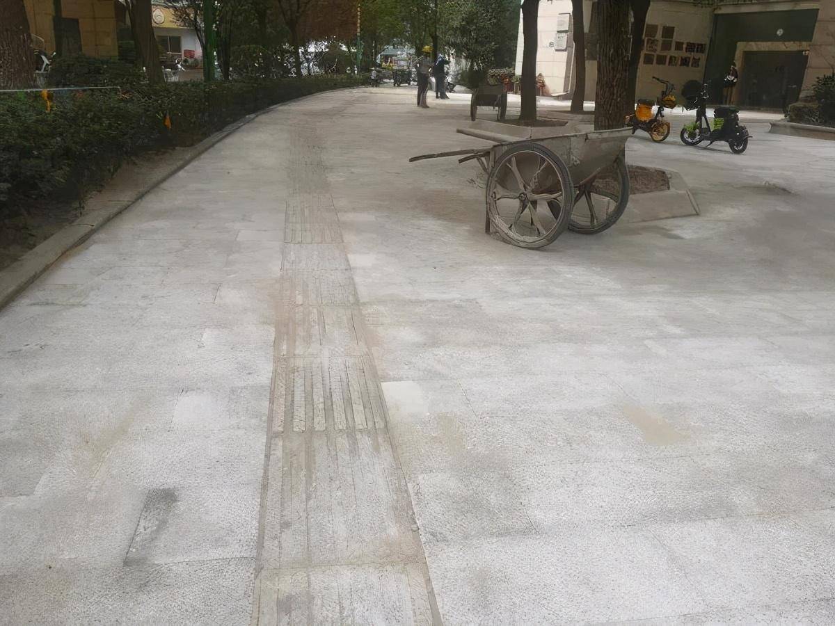 ‘太阳成集团tyc7111cc’
瑞安市图书馆门前“多”了一条新路 专门为他们而建！(图2)