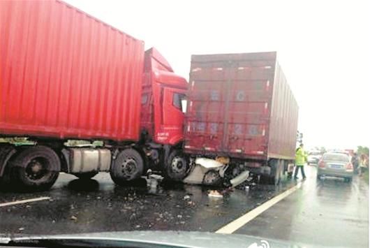 【太阳成集团tyc7111cc】台当局做美棋子?台媒:随时可能被忽略 更可能被牺牲(图3) 太阳成集团tyc7111cc